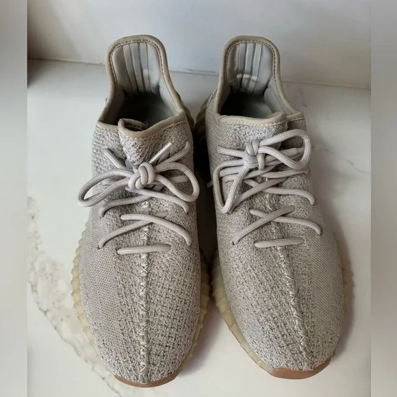 Adidas Yeezy Boost 350 V2 Sesame size 9 - Picture 3 of 5